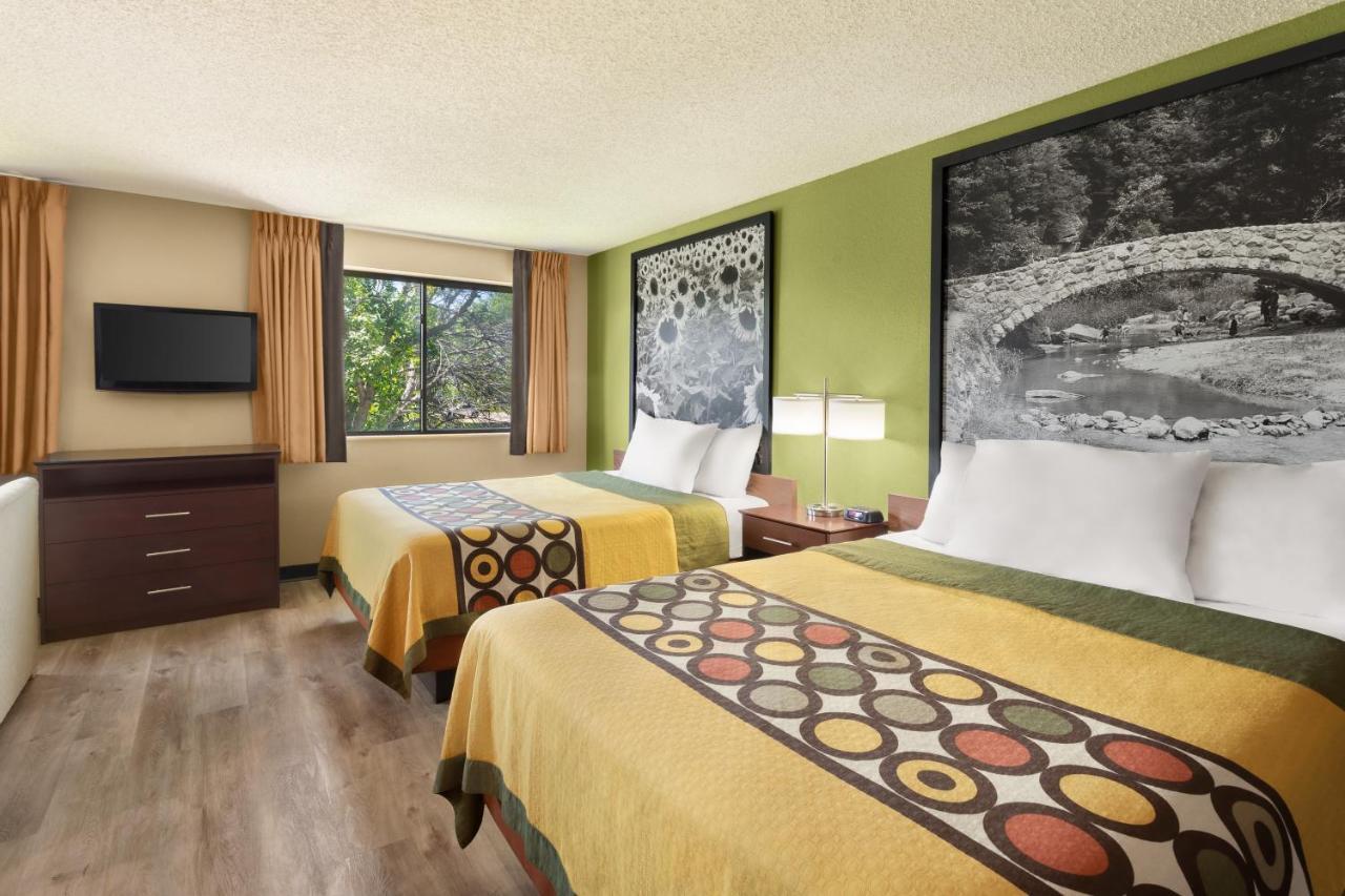 Super 8 By Wyndham Ankeny/Des Moines Area Hotel Exterior foto