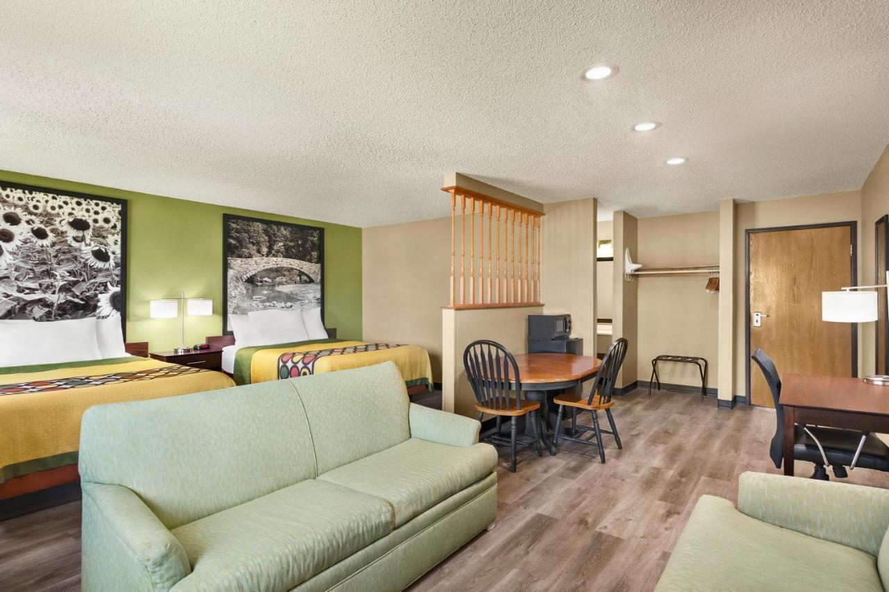 Super 8 By Wyndham Ankeny/Des Moines Area Hotel Exterior foto