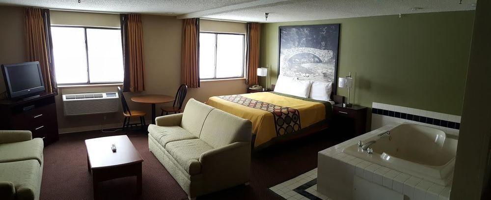Super 8 By Wyndham Ankeny/Des Moines Area Hotel Exterior foto